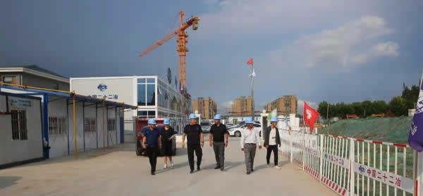 1661158551480.jpg 新聞=情系一線 致敬堅守 江蘇創(chuàng)盛深入開展“夏送清涼”活動01.jpg